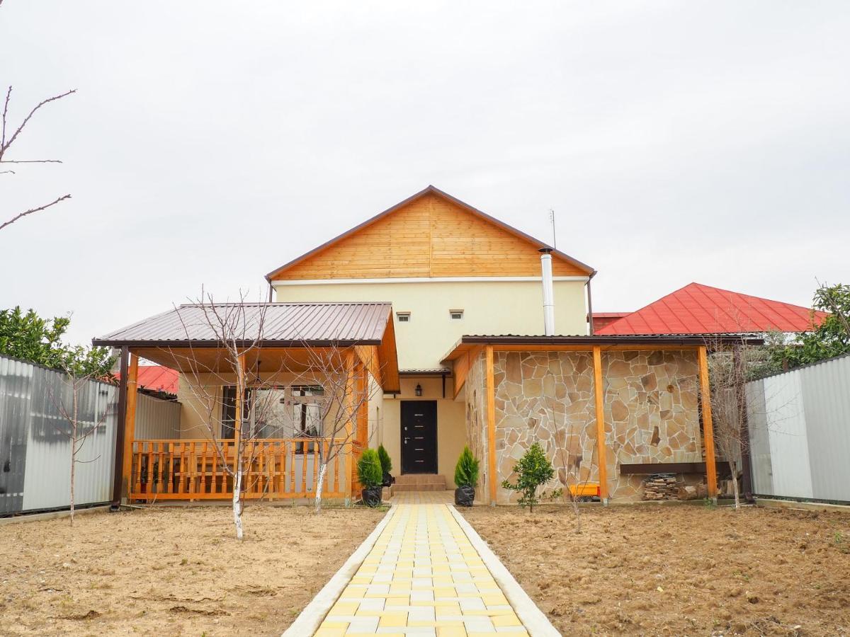 Гостевой Дом "Ласточкино Гнездо" Tsandrypsh Exterior foto